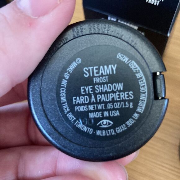 Mac Eye Shadow Frosts-Amber Lights, Steamy, & Libra - Picture 7 of 9